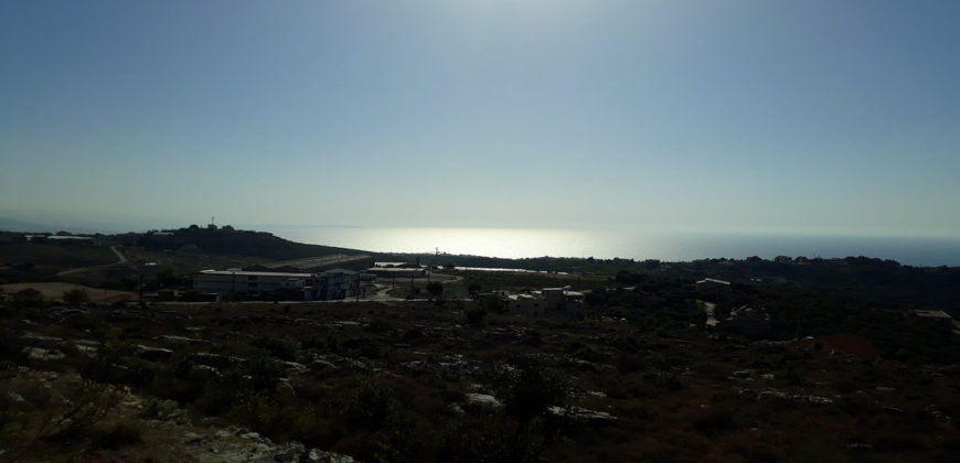 Land for Sale Gharzouz Jbeil Area 860Sqm