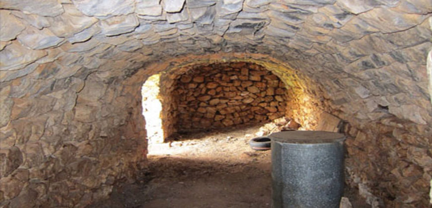 Old House for Sale Ain Kfaa Jbeil Housing area 200Sqm