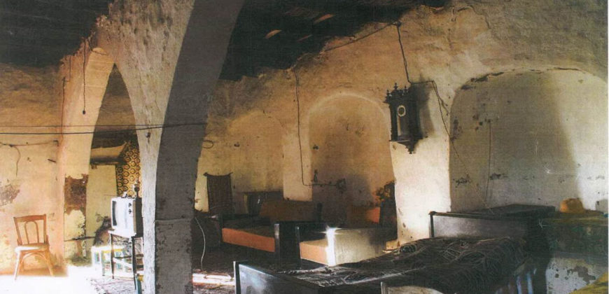 Old House for Sale Mrah Chdid Batroun Housing Area 450Sqm Land Area 11600Sqm