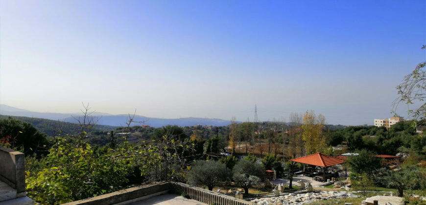 House for Sale Ras Osta Jbeil Building area 609 Sqm and Total Area Land 1050Sqm