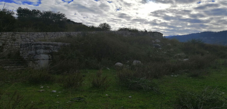 Old House for Sale Bchelleli Jbeil Housing Around Area 80Sqm.The Area of the land is 5582 Sqm
