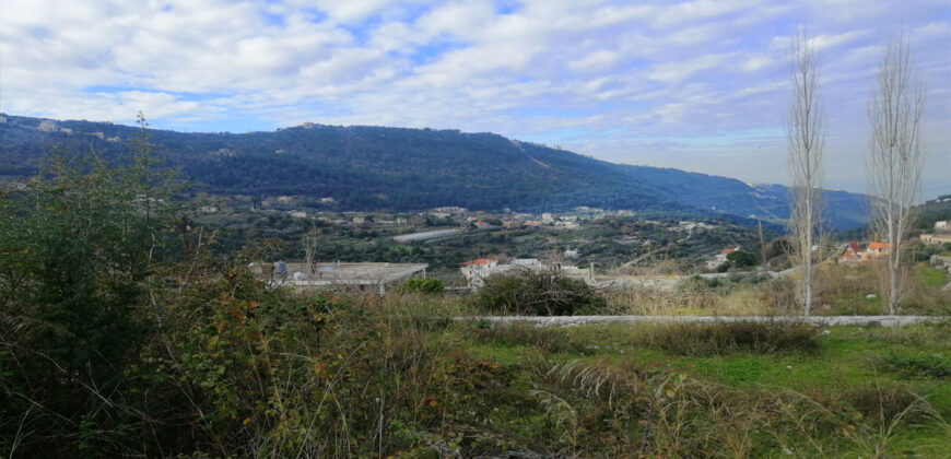 Old House for Sale Bchelleli Jbeil Housing Around Area 80Sqm.The Area of the land is 5582 Sqm