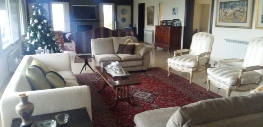 Villa Furnished for Rent Blat ( Mastita ) Area The Building is about 700 Sqm