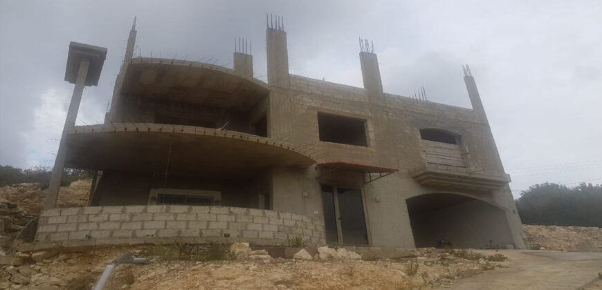 Villa for Sale Berbara Jbeil Housing Area 440Sqm Land Area 890Sqm
