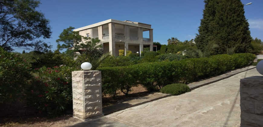 Villa for Sale Maad Jbeil Housing Area 350Sqm Land Area 1250Sqm