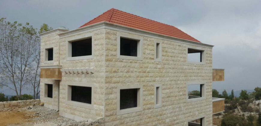 Villa for Sale Mechmech Jbeil Housing Area 550Sqm Land Area 862 Sqm 