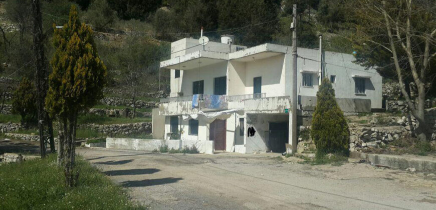 House for Sale Kfour Kesserwan Housing Area 300Sqm Area Land 800Sqm