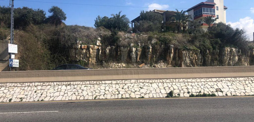 Land for Sale Aamchit Jbeil Area 2000Sqm