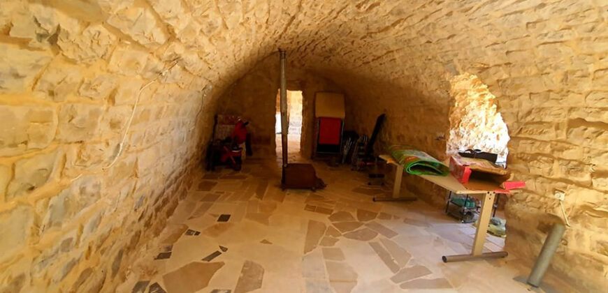 Old House for Sale Mechmech Jbeil Housing Area 100Sqm Land Area 1030Sqm