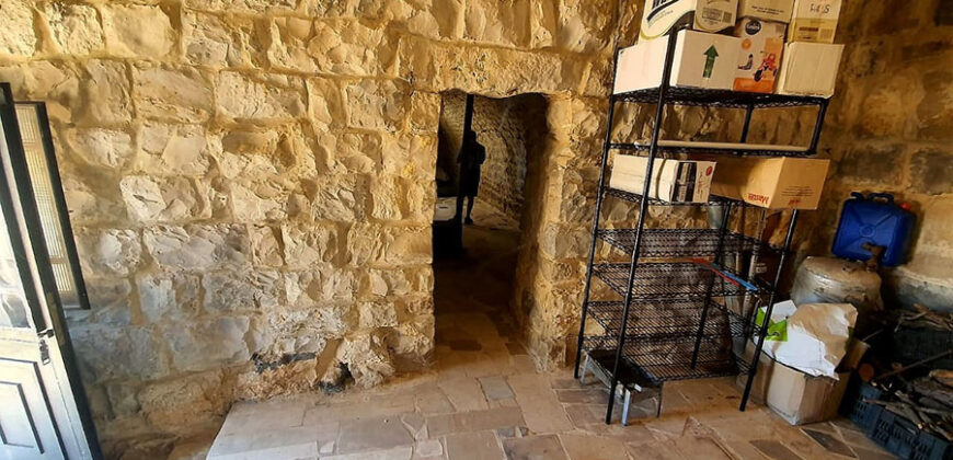 Old House for Sale Mechmech Jbeil Housing Area 100Sqm Land Area 1030Sqm