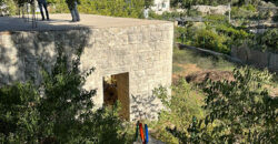 Old House for Sale Aabdelali Batroun Housing Around Area 150Sqm and Land Area 664Sqm