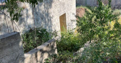 Old House for Sale Aabdelali Batroun Housing Around Area 150Sqm and Land Area 664Sqm