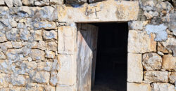 Old House for Sale Behdaidat Jbeil Housing 2 Floor Area 200Sqm & Land Area 2000Sqm .