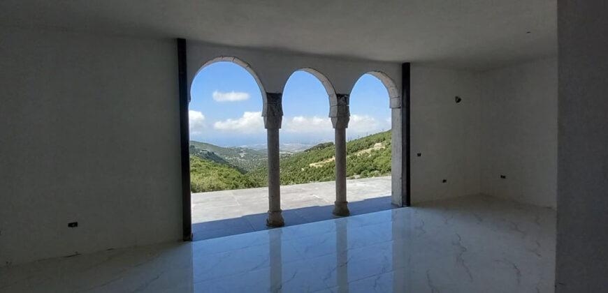Villa for Sale Aassia Batroun 210Sqm & Land Area 660Sqm