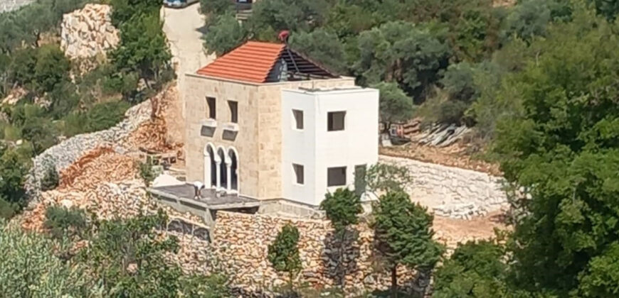 Villa for Sale Aassia Batroun 210Sqm & Land Area 660Sqm