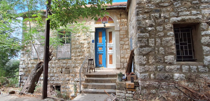 Old House for Sale Beit Chabeb Matn Housing 2 Floor 180Sqm & Land Area 598Sqm