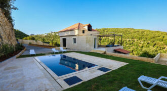 Villa for Sale Aabrine Batroun Area 300Sqm Land Area 1222Sqm