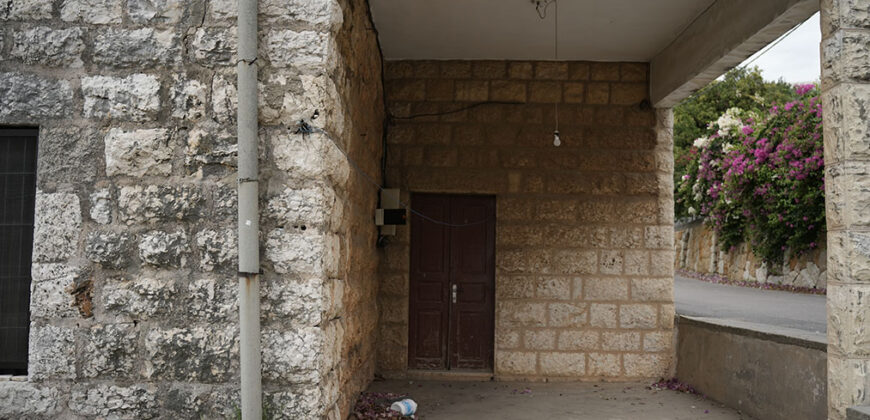 Old House for Sale Aamchit Jbeil Housing Area 400Sqm Land Area 13800Sqm