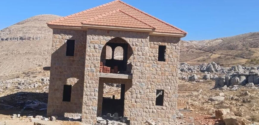 Villa for Sale Tannourine El Faouqa ( Sayar ) Batroun Under Construction The Building Area is 360Sqm & the Land Area is 1230Sqm