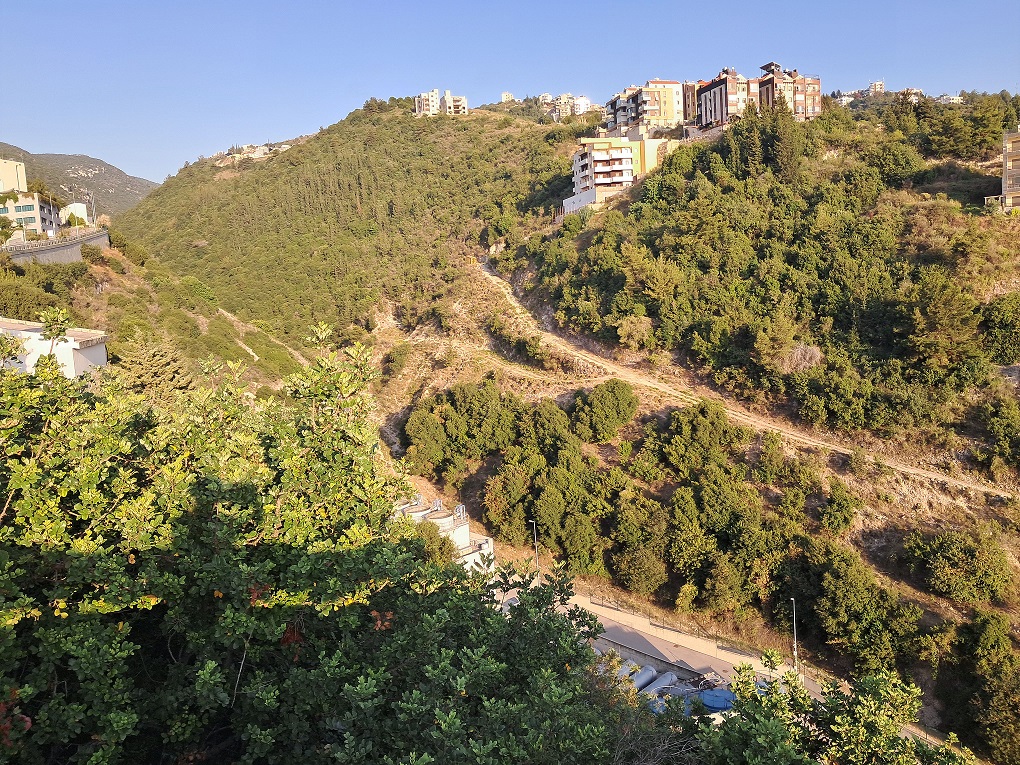 Land for Sale Blat Jbeil Area 820Sqm