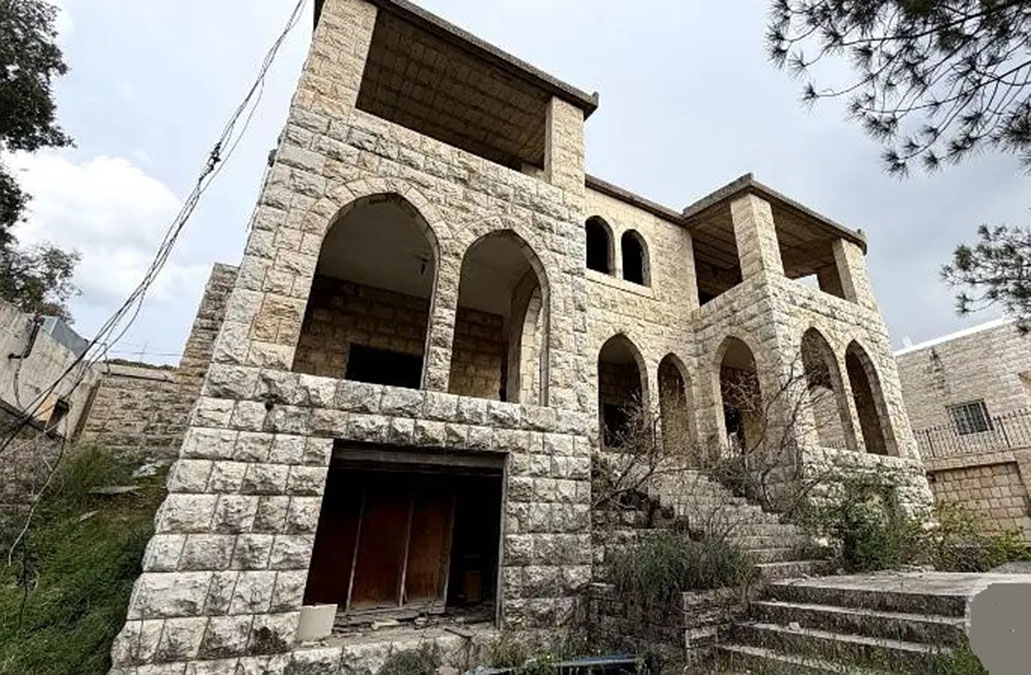 Old House for Sale Lehfed Jbeil Housing 3 Floor Area Around 600Sqm & Land Area 550Sqm