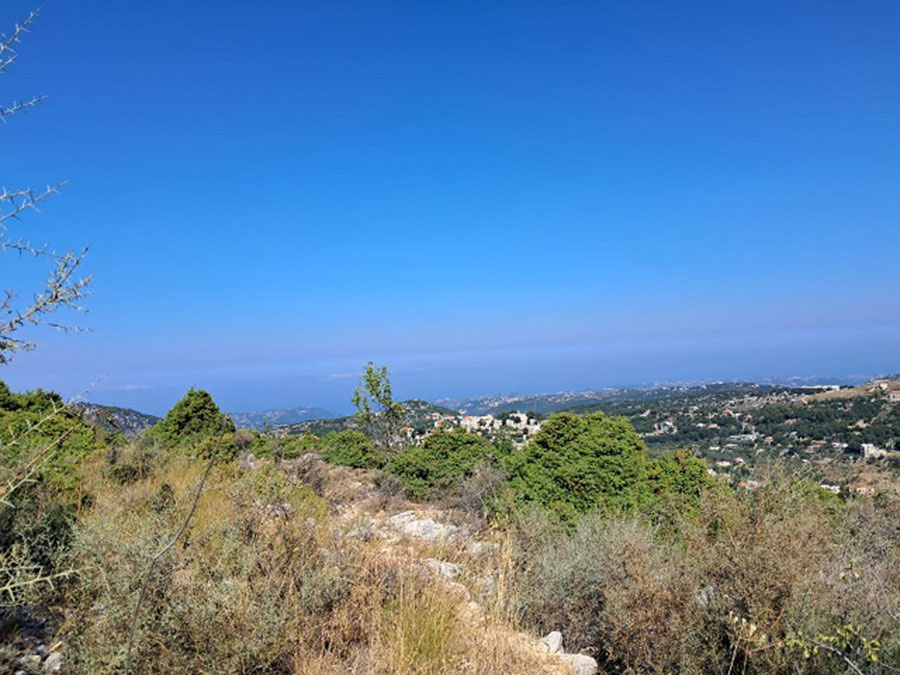 Land for Sale Lehfed Jbeil Area 1445Sqm & The Small House Around 100Sqm