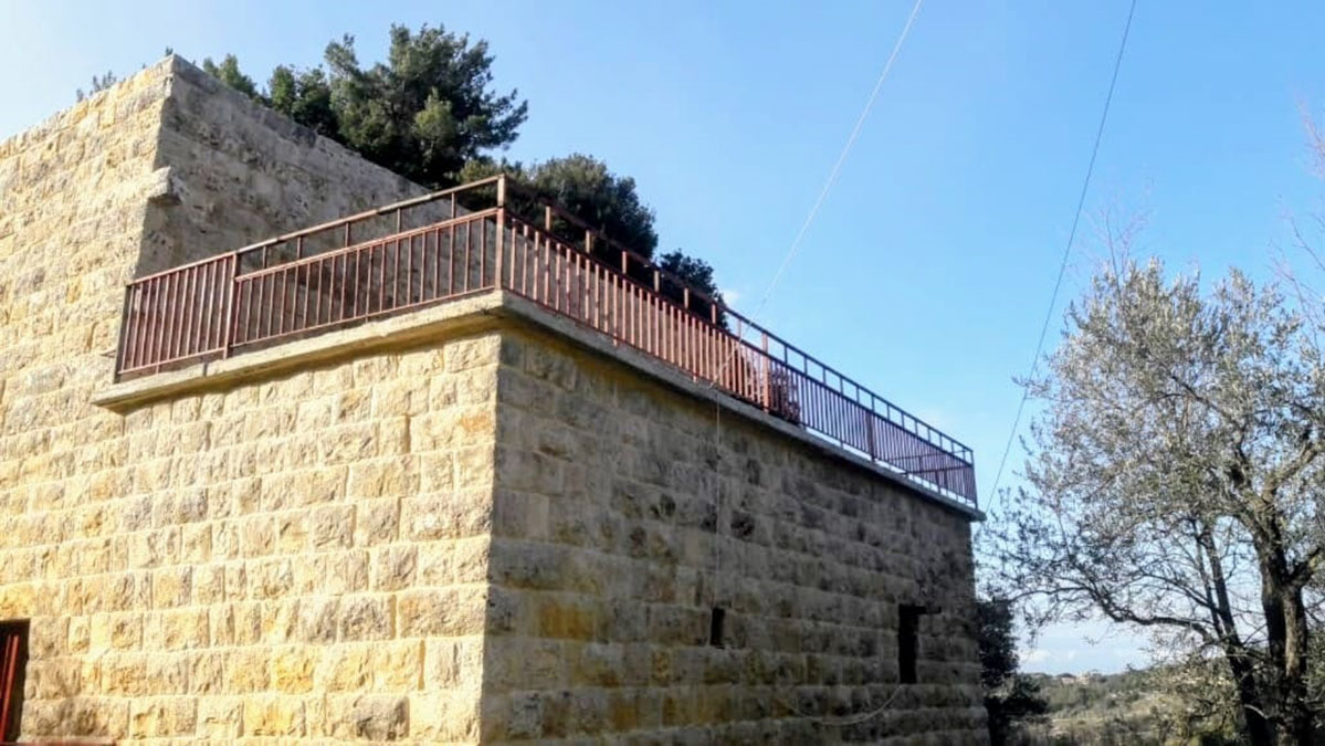 Old House for Sale Hardine – Beit Kassab Batroun Land Area 1200Sqm 180Sqm Built
